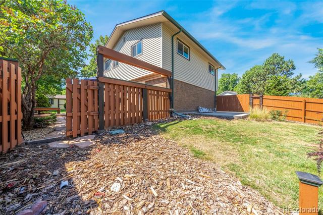 9706 W Iowa Drive
