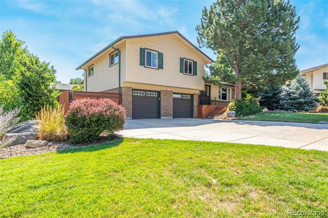 9706 W Iowa Drive