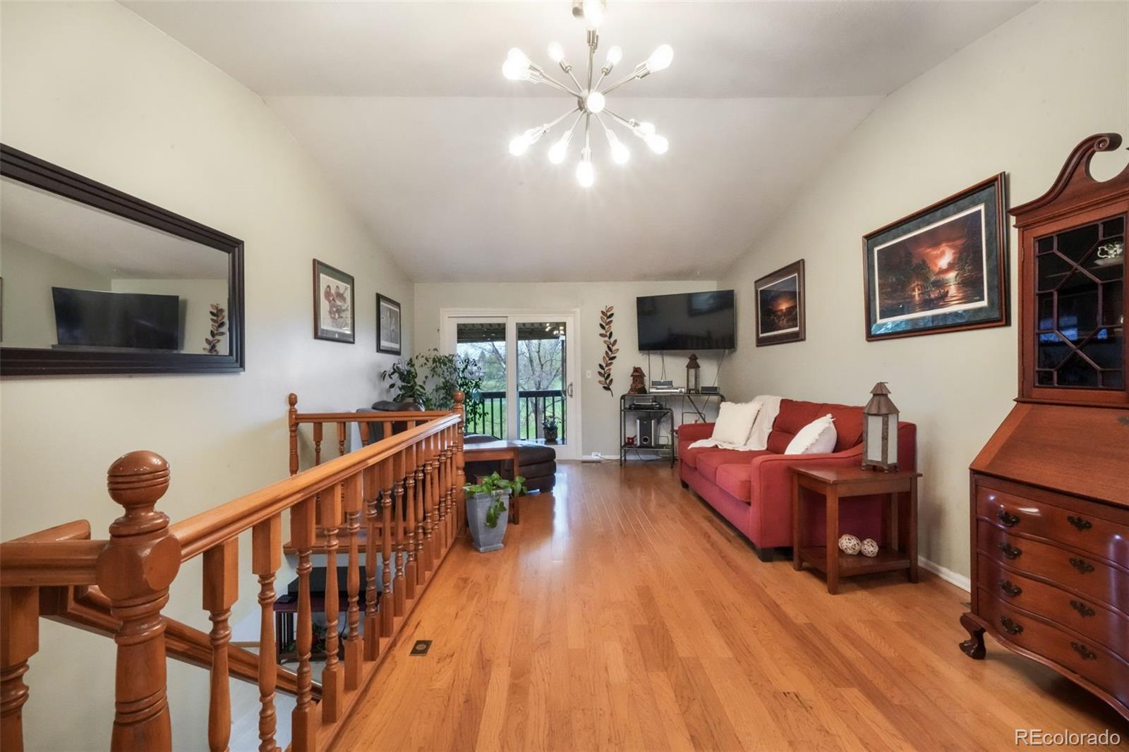 552 Lakewood Circle