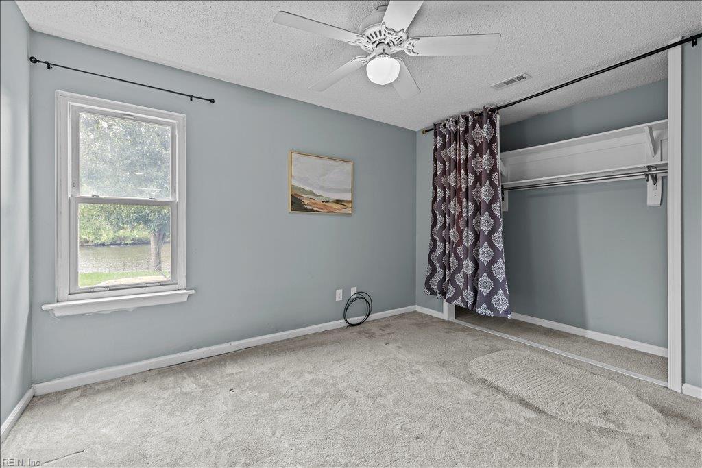 1329 Ettington LN
