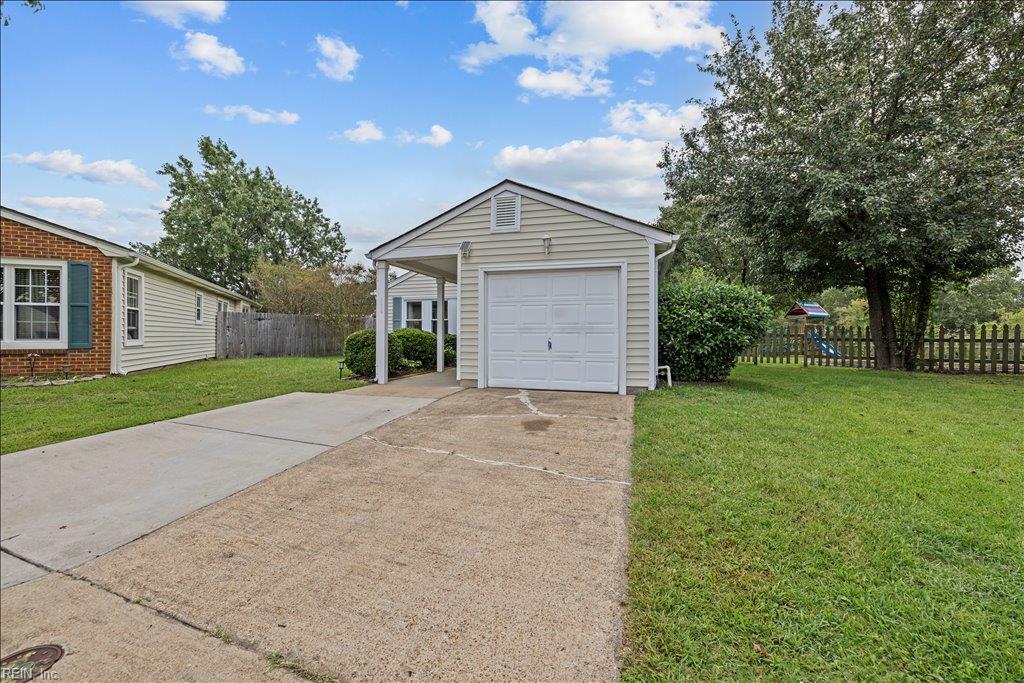 1329 Ettington LN