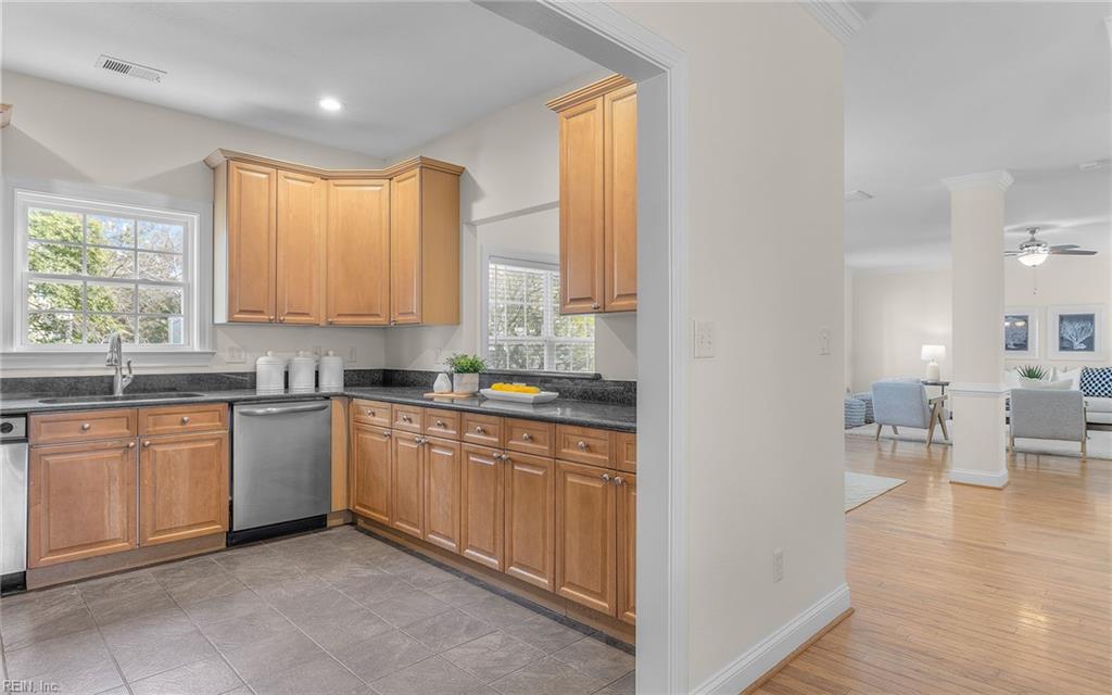 3734 Chesterfield AVE