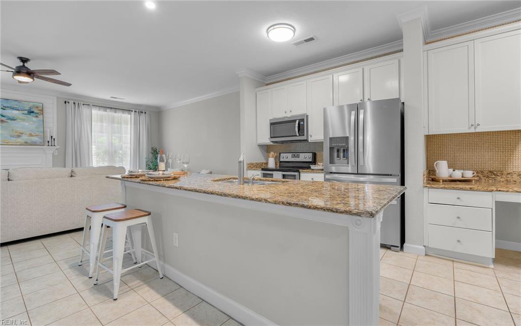 488 Fieldstone Glen WAY