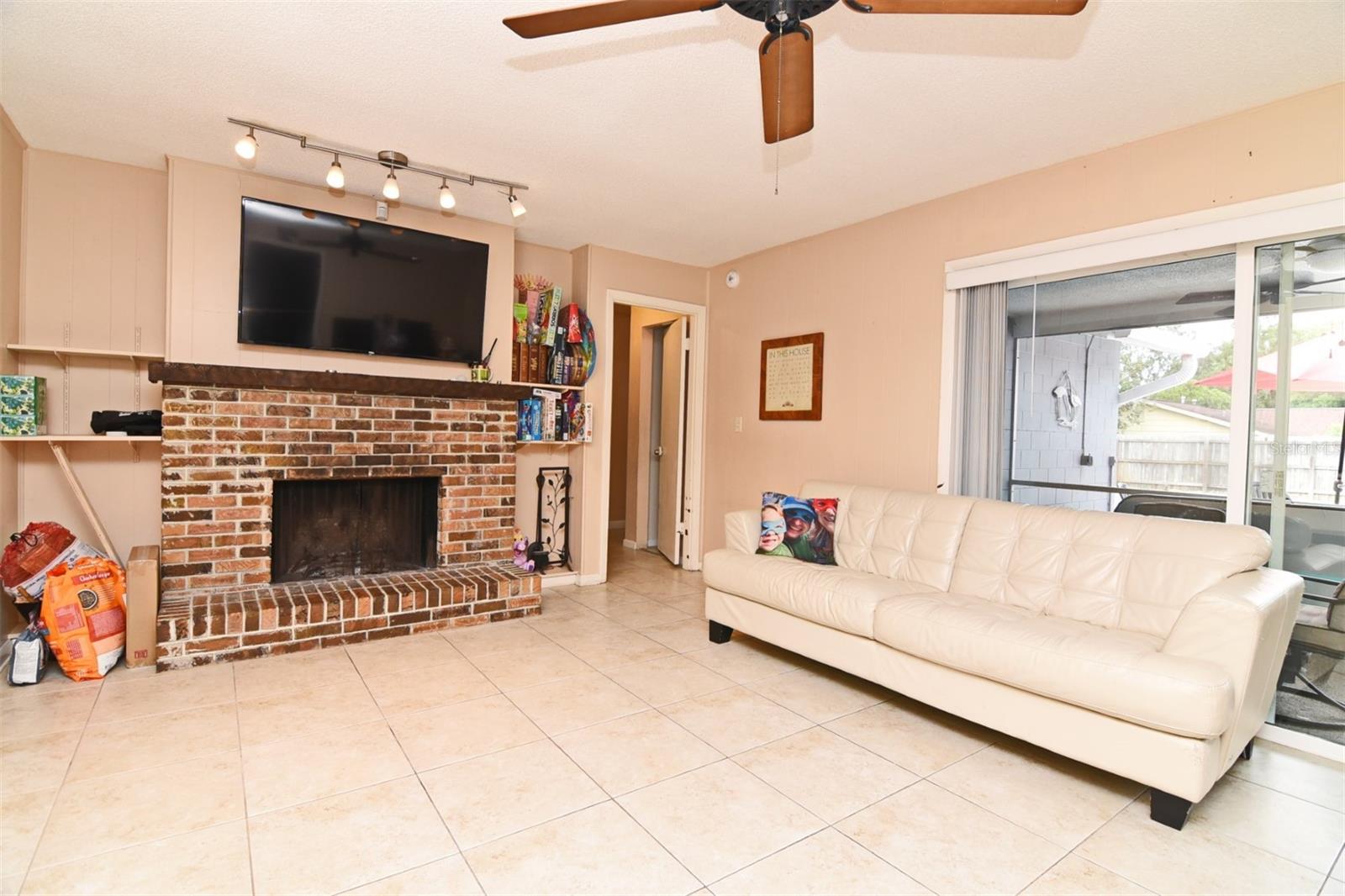 118 SWEETBRIAR BR