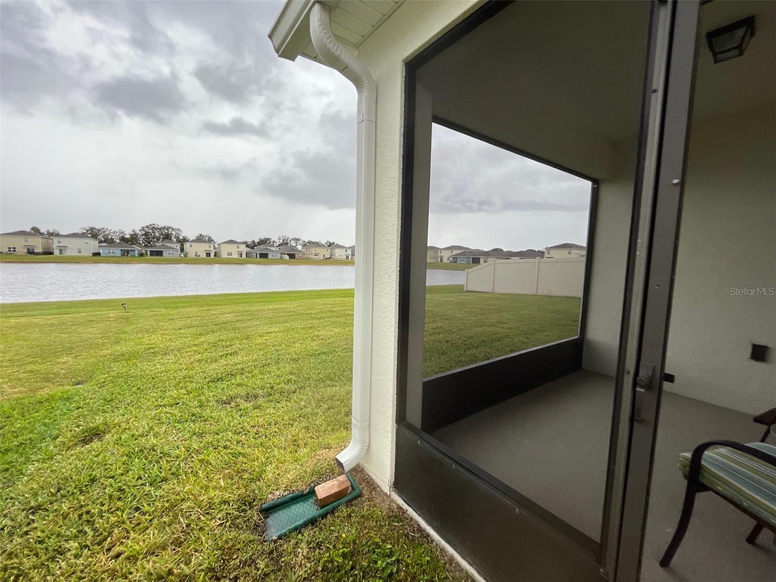 4195 LOOKING GLASS PL