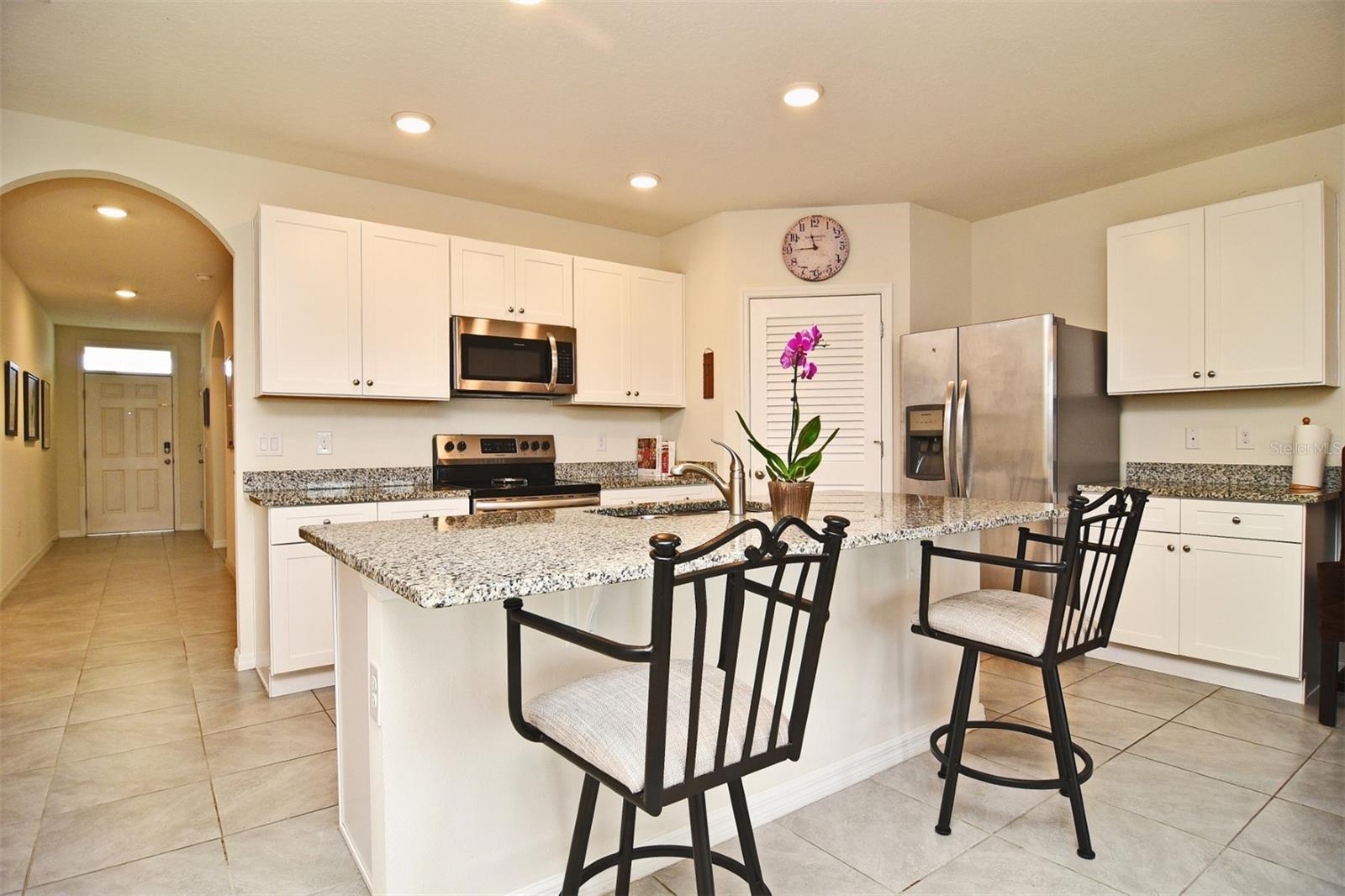 4195 LOOKING GLASS PL