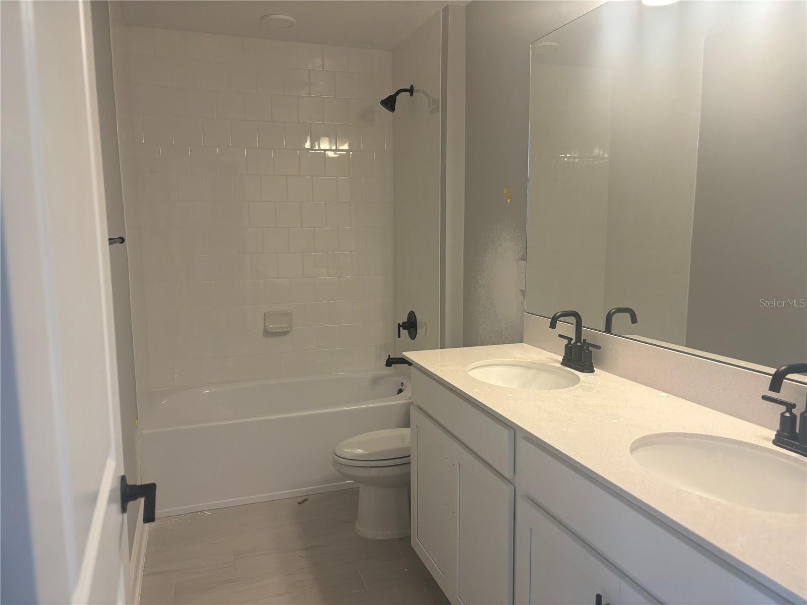 5643 GREEN ARROW PL
