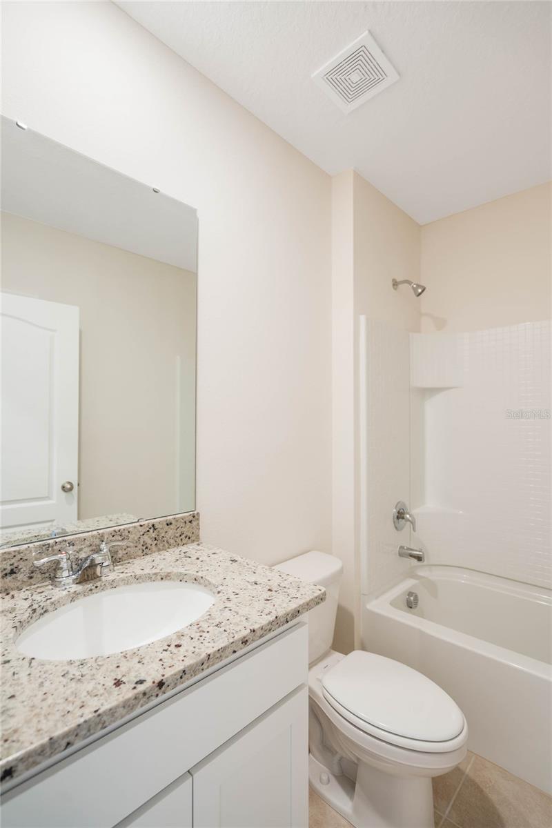 17129 EDGEMONT LN