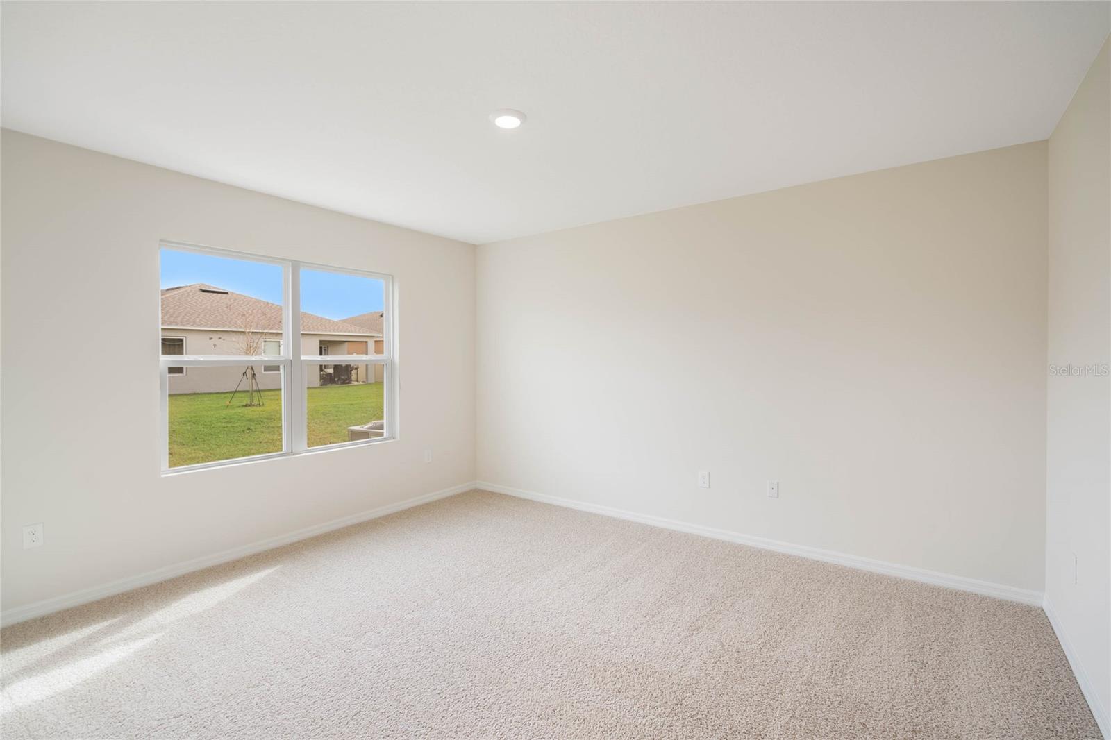 17129 EDGEMONT LN