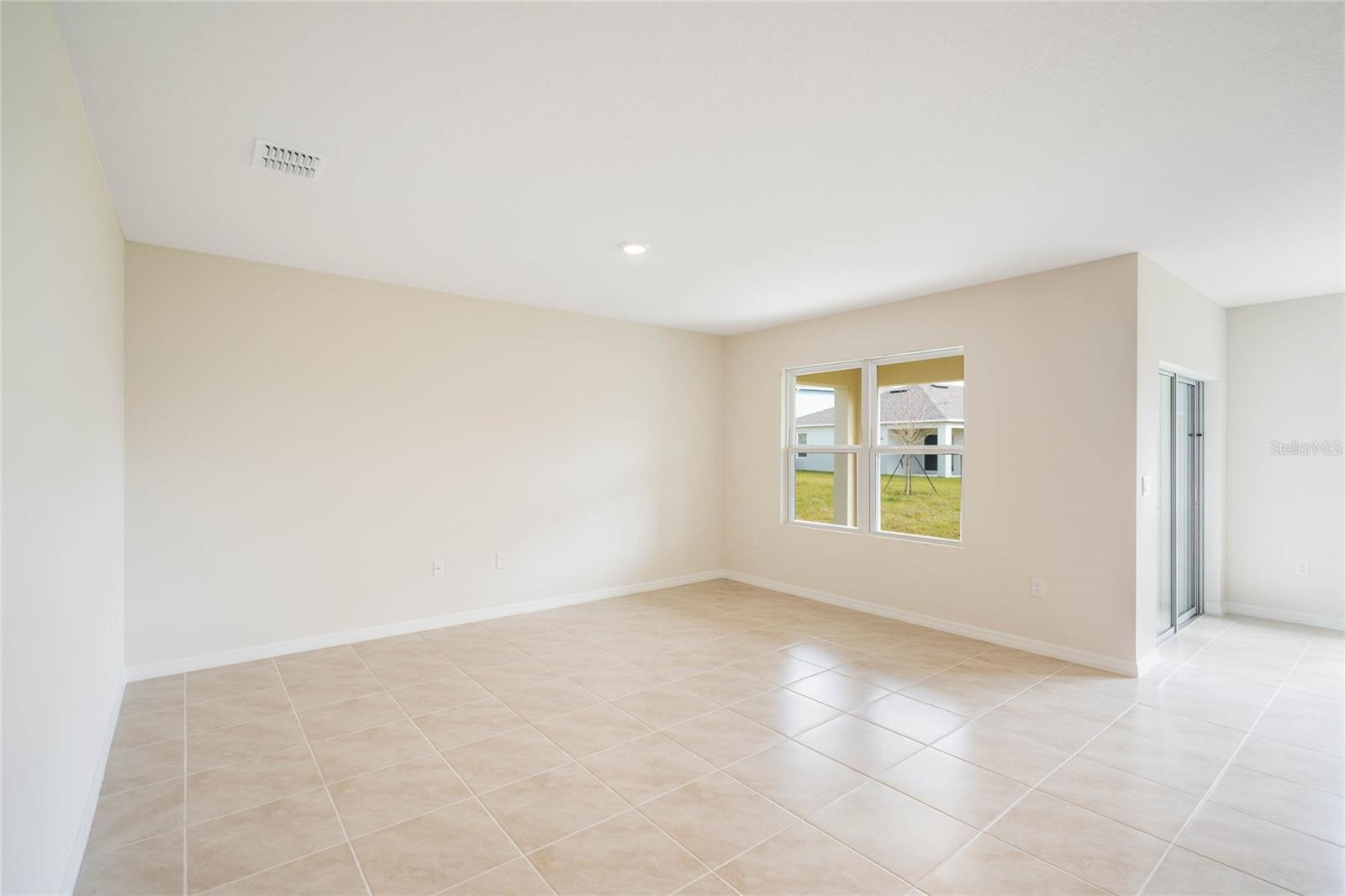 17129 EDGEMONT LN