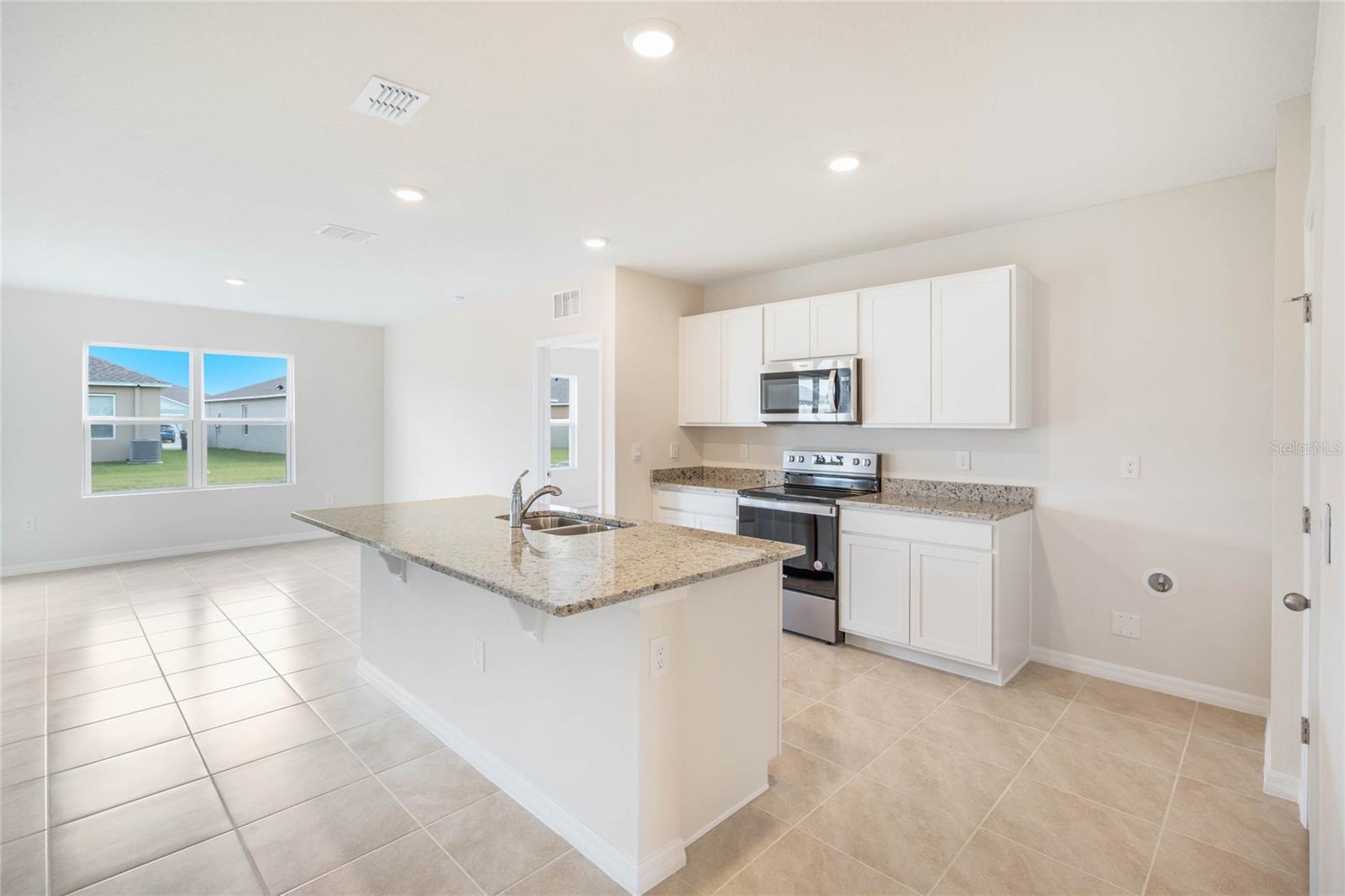 17129 EDGEMONT LN
