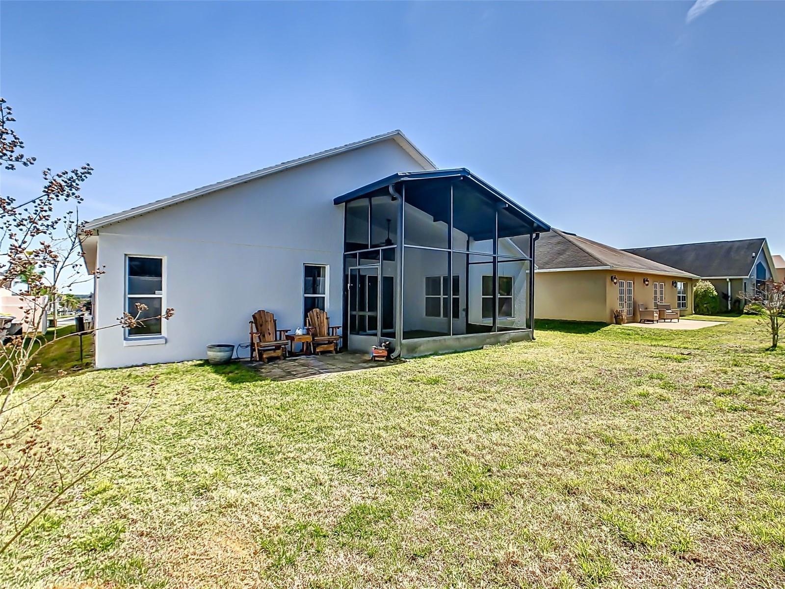 303 KNIGHTSBRIDGE CIR