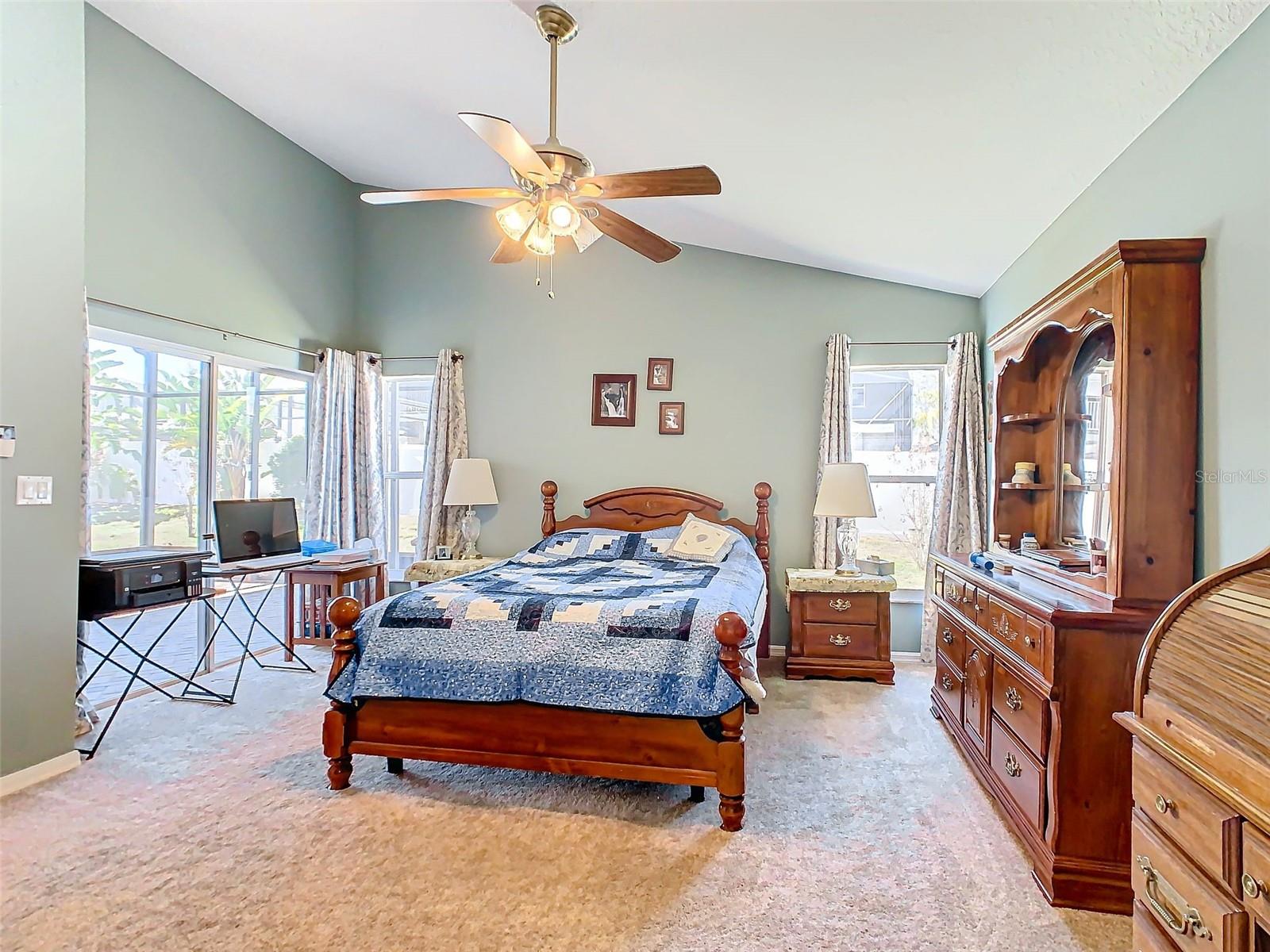 303 KNIGHTSBRIDGE CIR