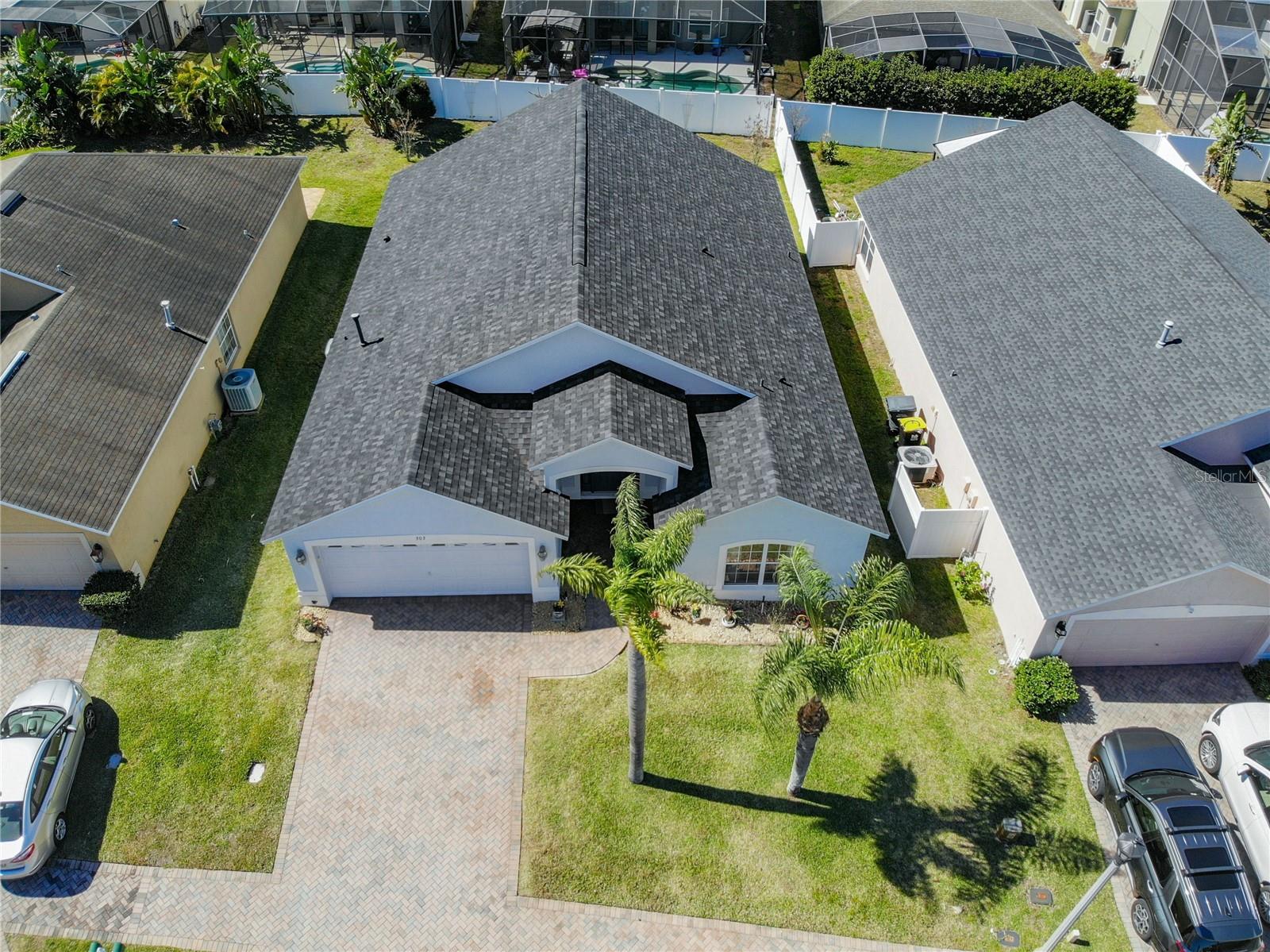 303 KNIGHTSBRIDGE CIR