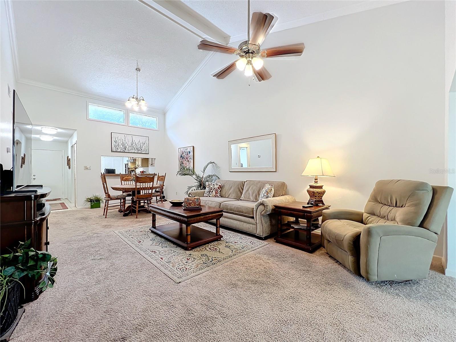 455 MEADOWOOD BLVD
