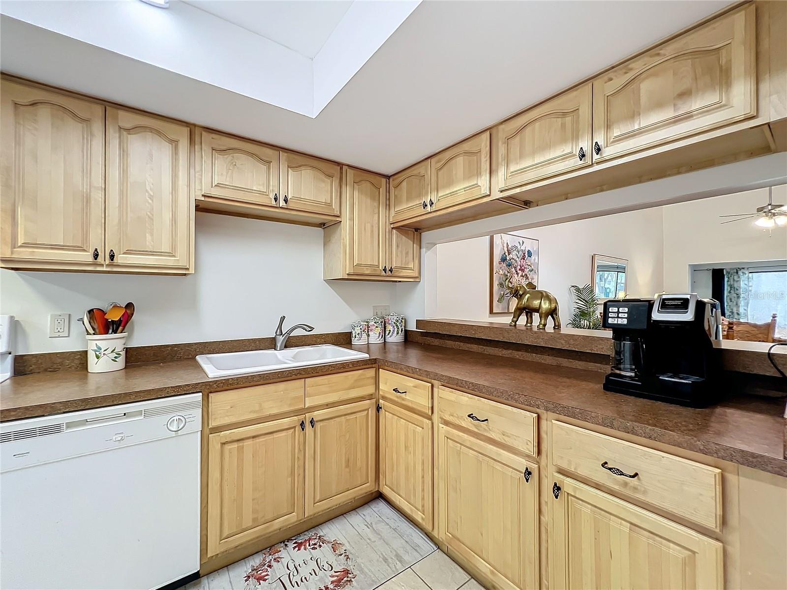 455 MEADOWOOD BLVD