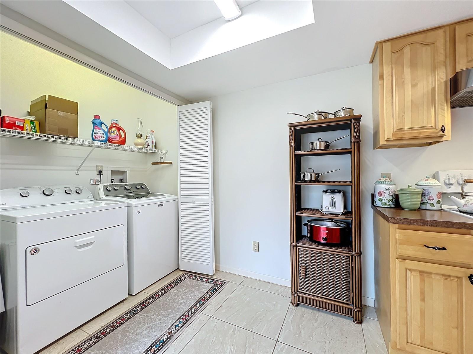 455 MEADOWOOD BLVD