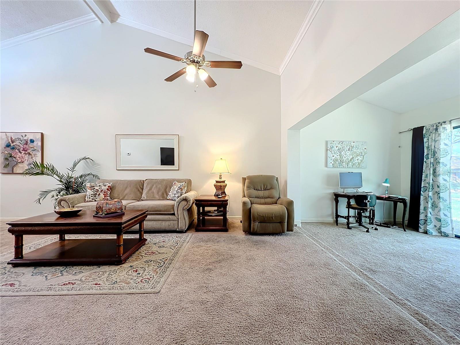 455 MEADOWOOD BLVD