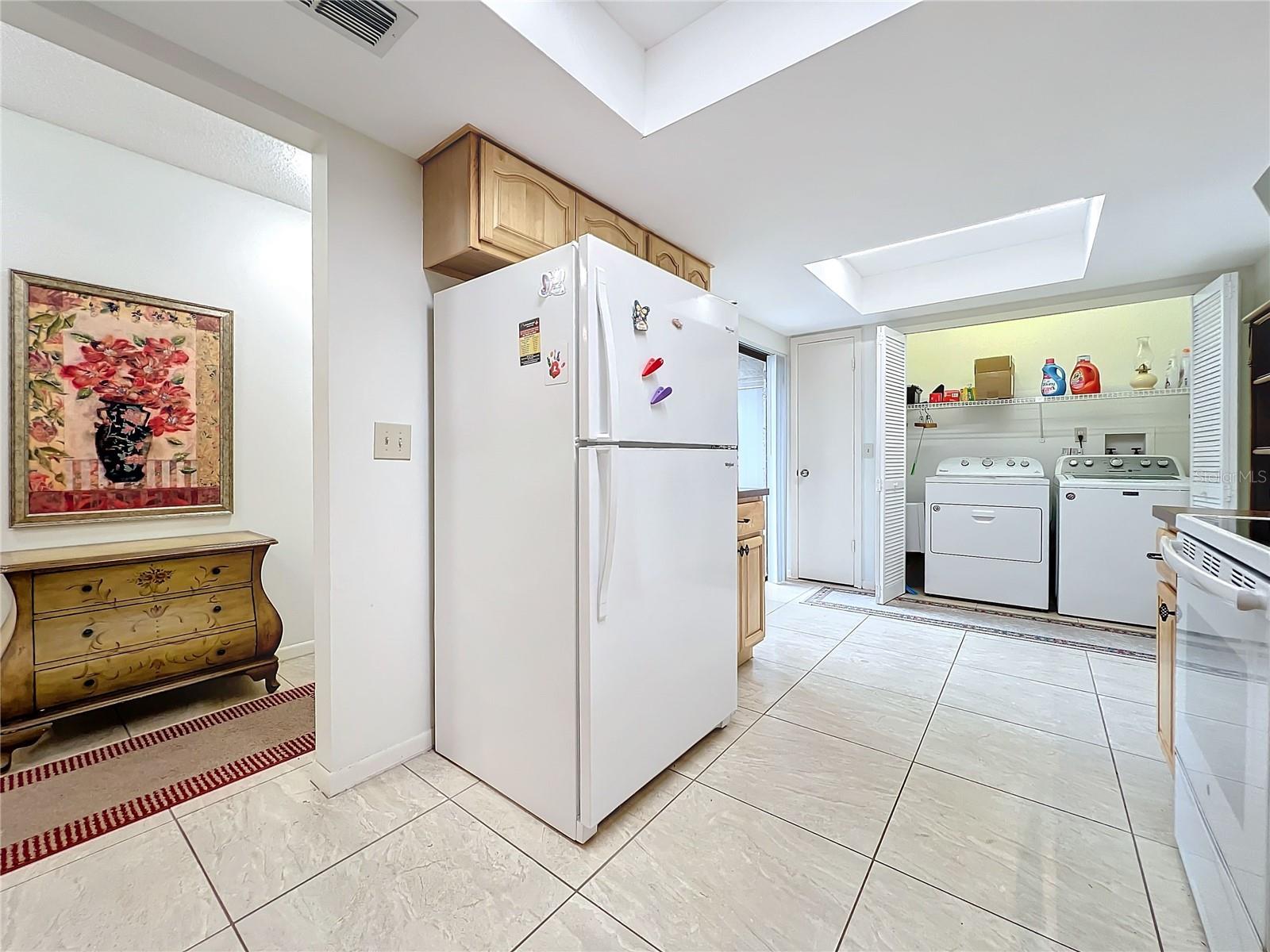 455 MEADOWOOD BLVD