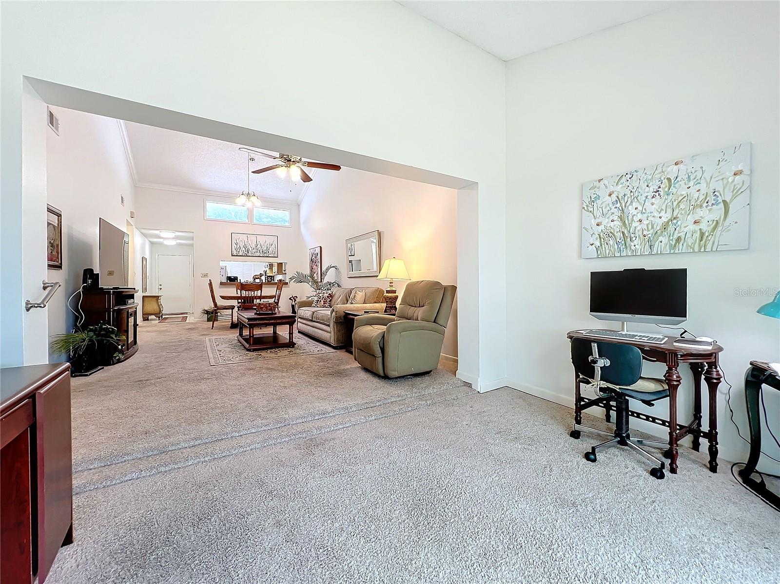455 MEADOWOOD BLVD