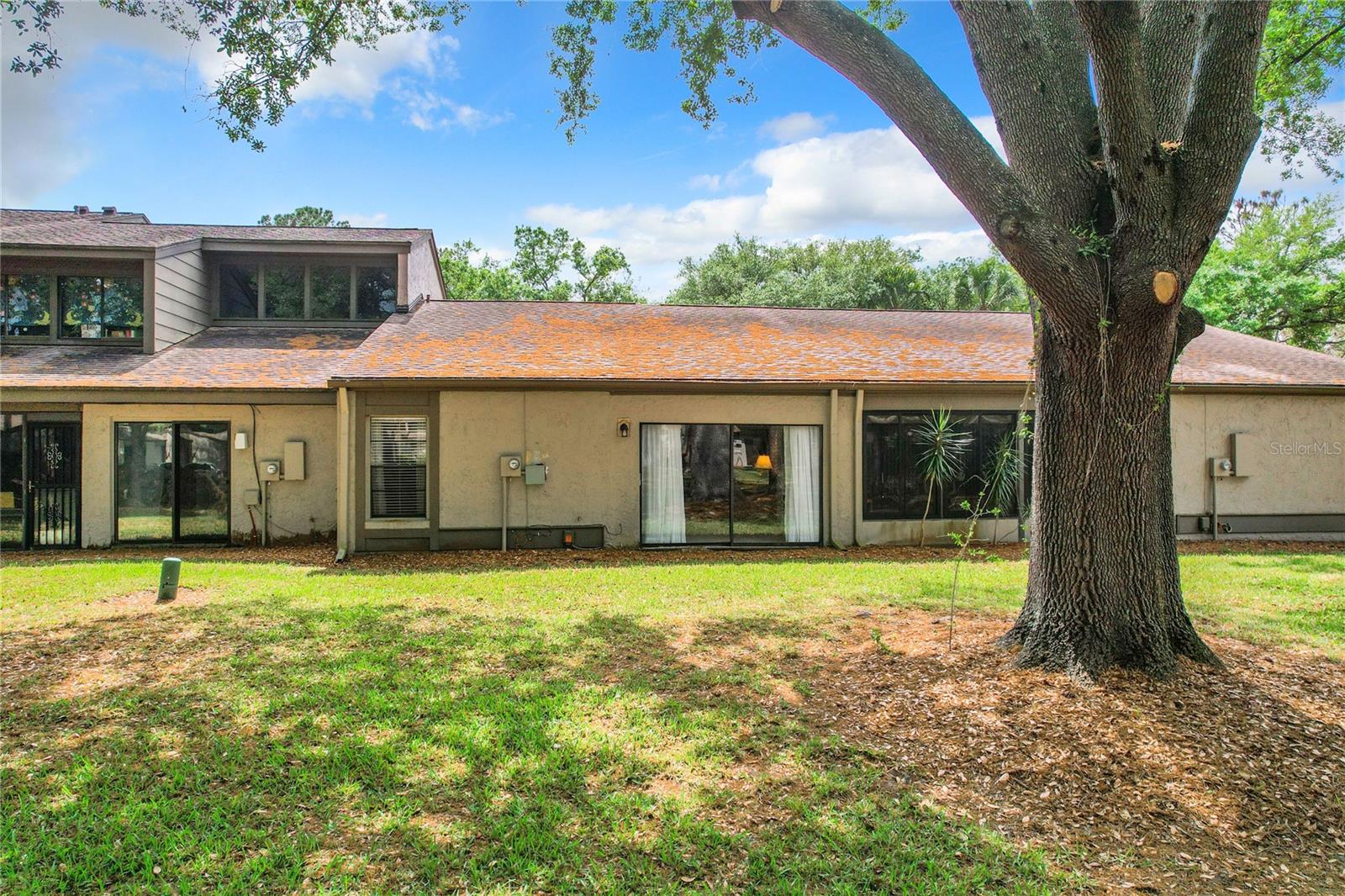 455 MEADOWOOD BLVD