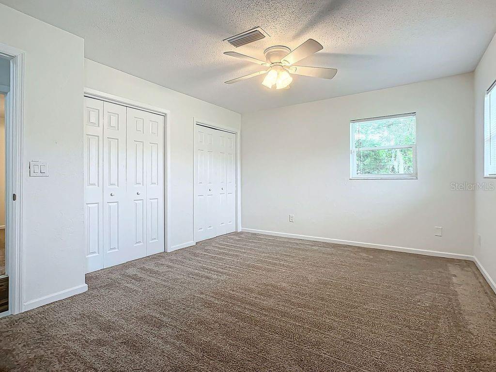 1805 SAINT CHARLES TER
