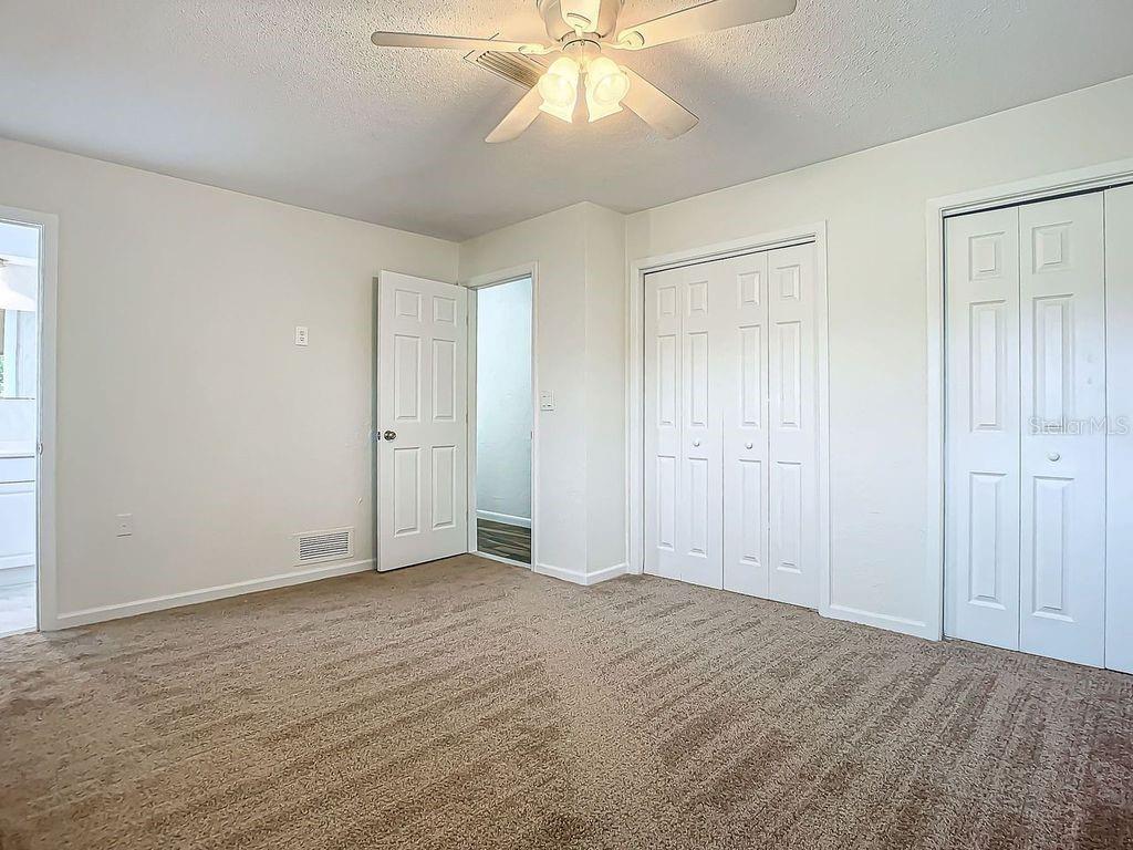1805 SAINT CHARLES TER