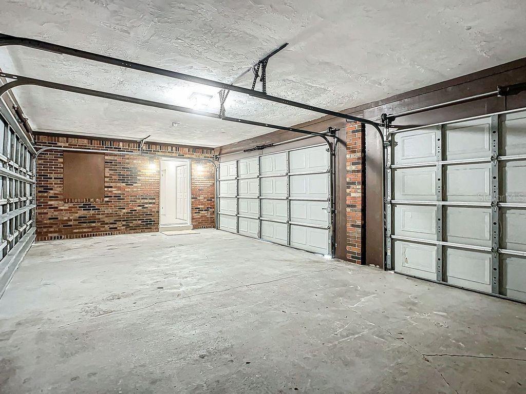 1805 SAINT CHARLES TER