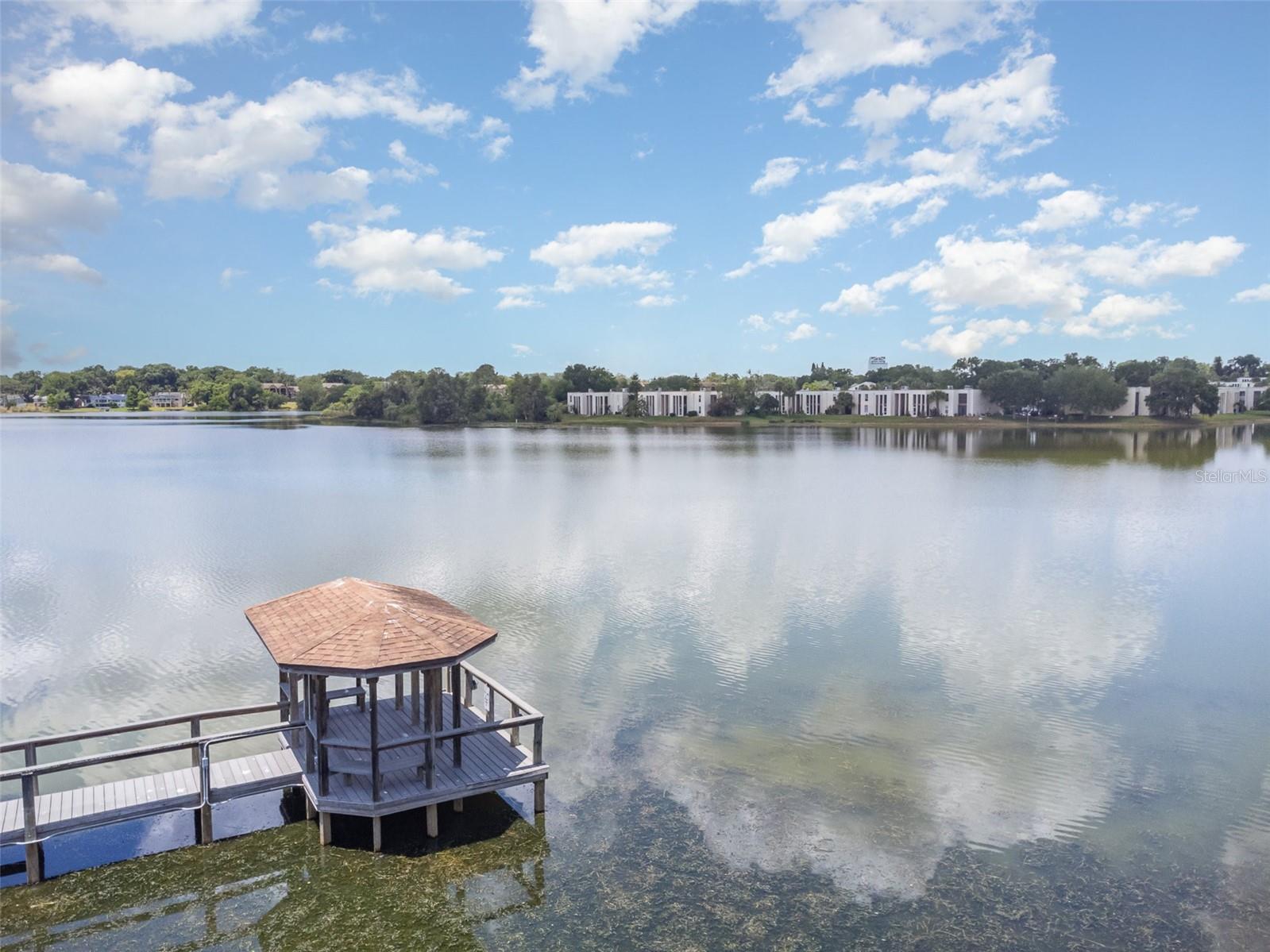 624 MAPLE OAK CIR #220