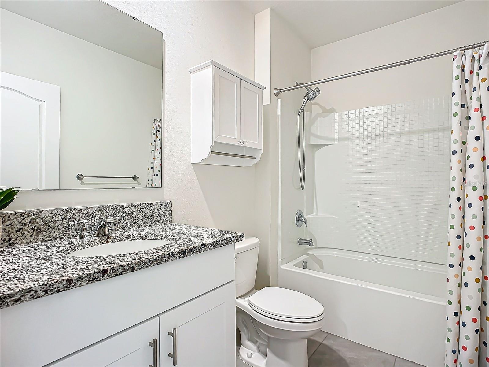 551 SHAELYN PL