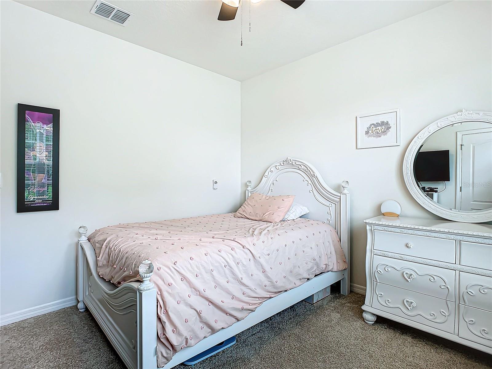 551 SHAELYN PL