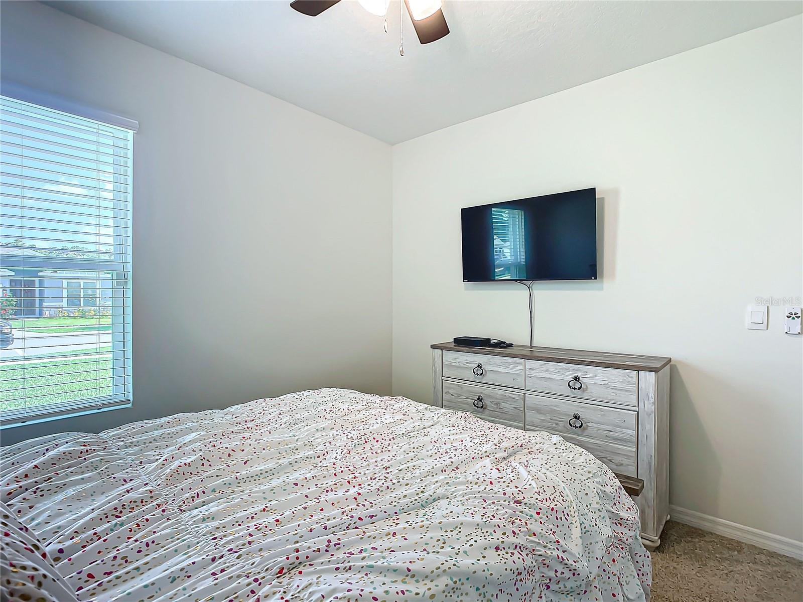 551 SHAELYN PL