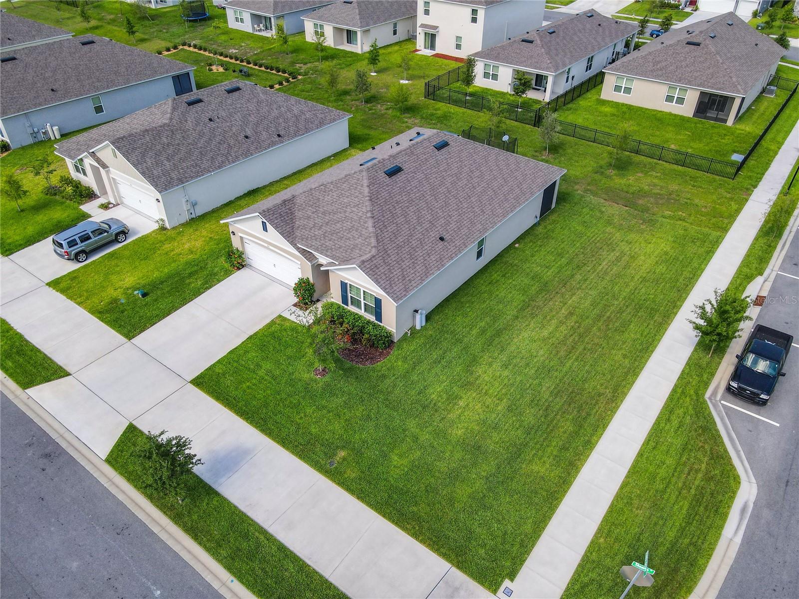 551 SHAELYN PL