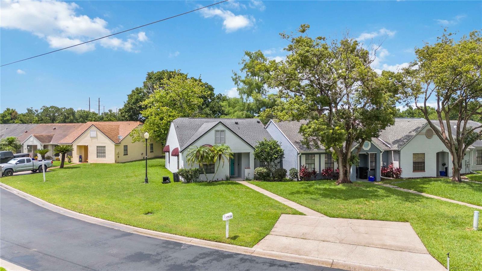 304 MEADOW BLVD