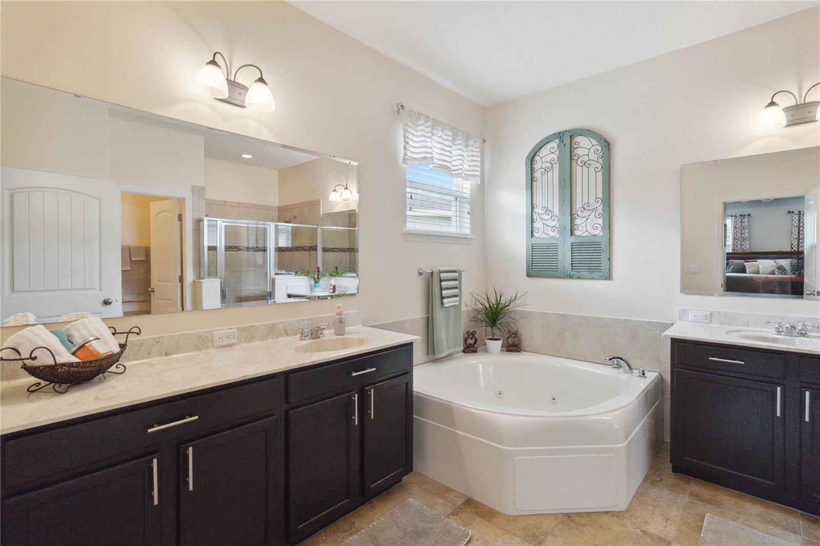 113 MYRTLEBERRY LN
