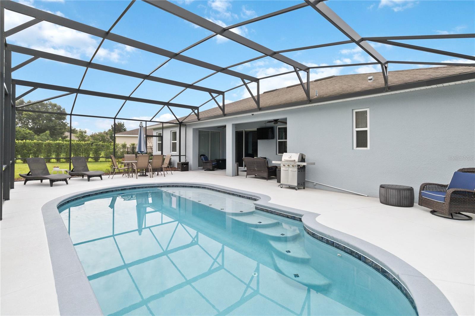 113 MYRTLEBERRY LN