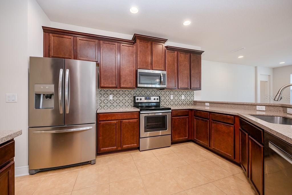 2934 SAND OAK LOOP