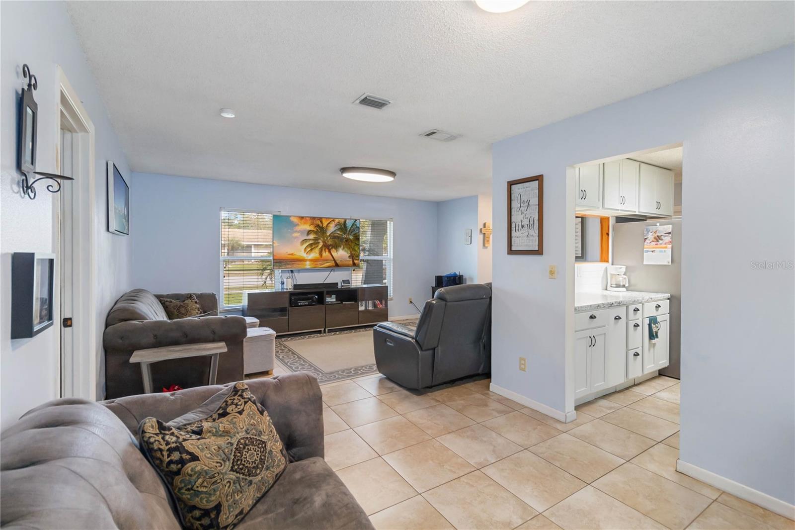 8508 ALVERON AVE #1