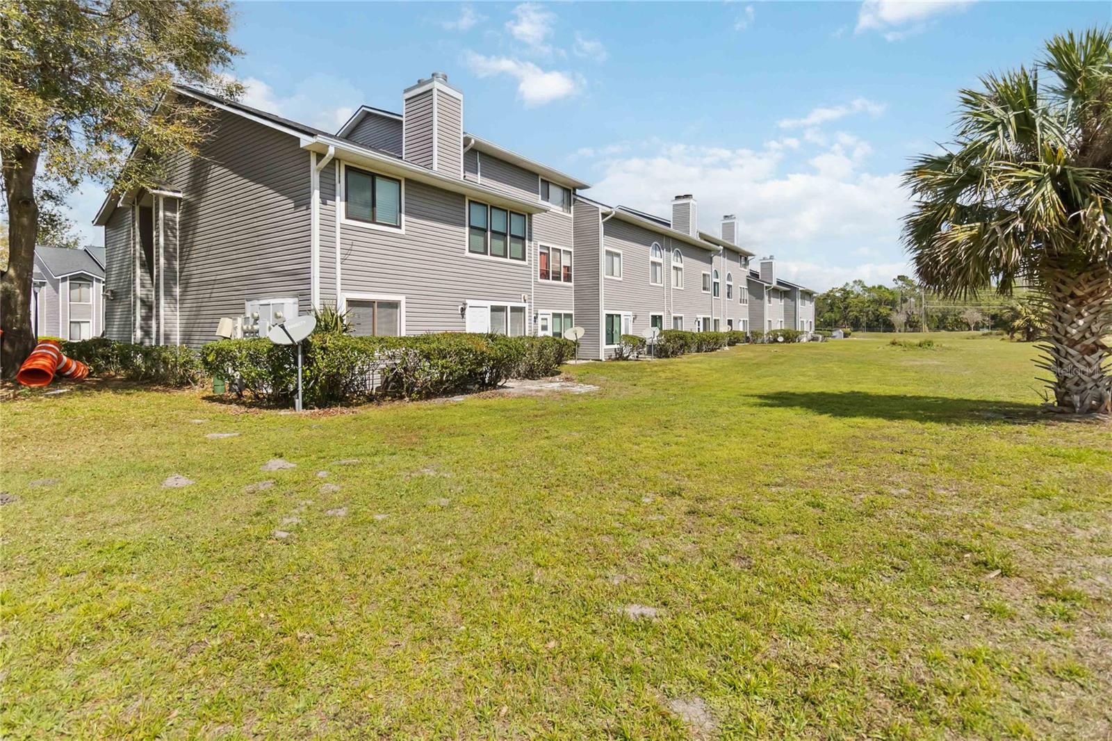 9516 DARIEN AVE #9516