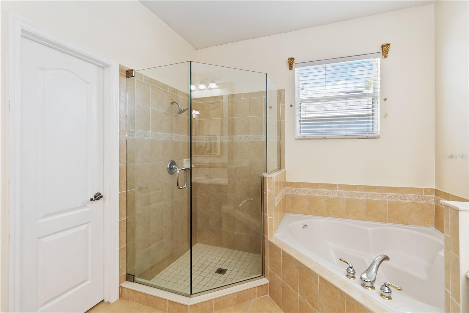 318 OSPREY LAKES CIR