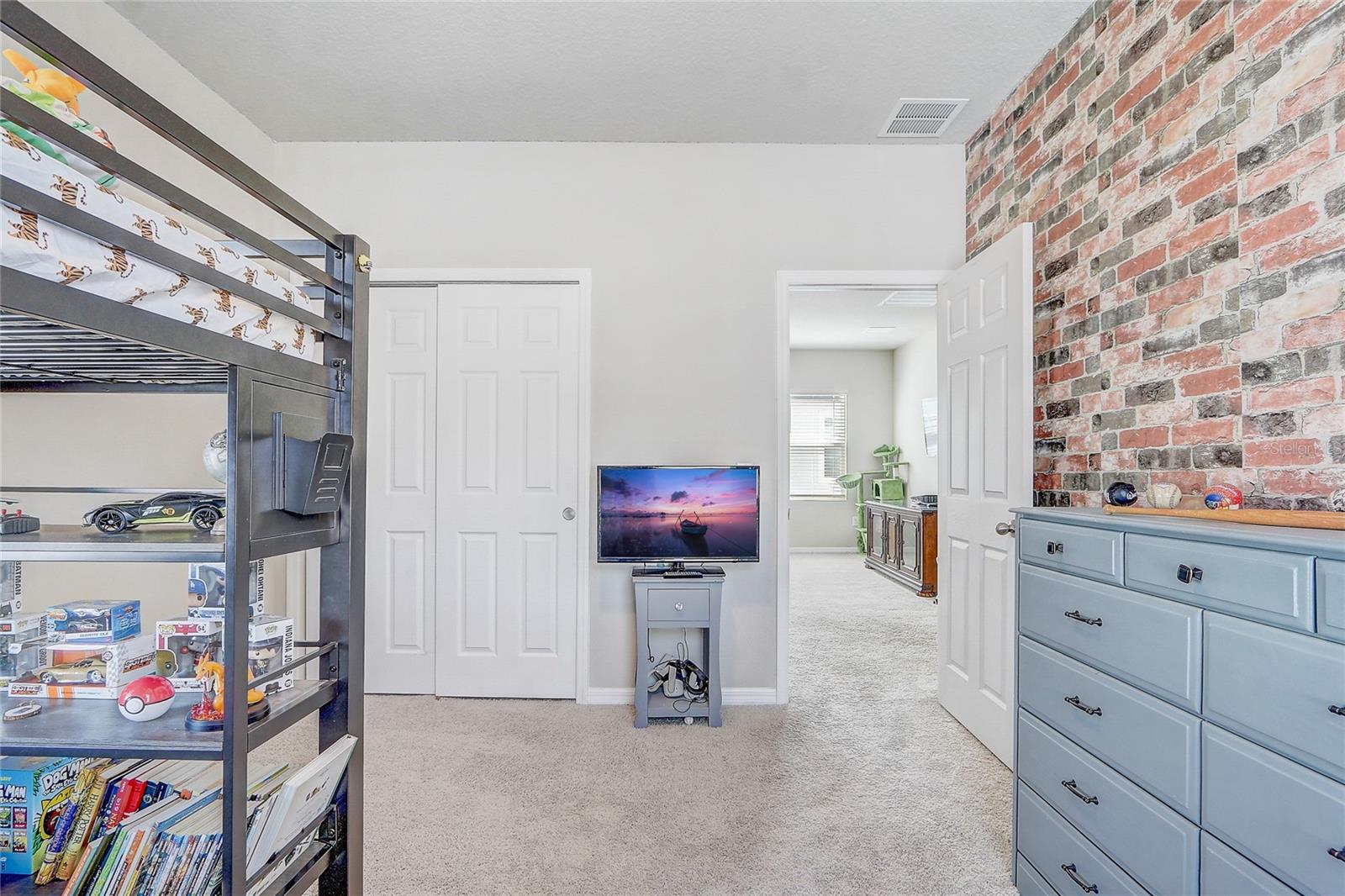 2412 GOLD DUST DR