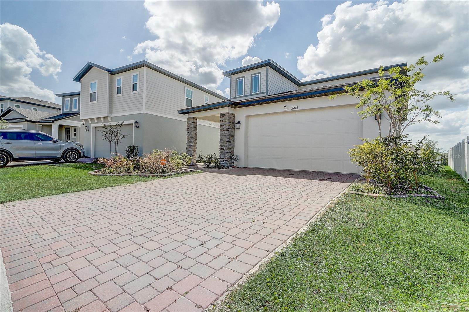 2412 GOLD DUST DR