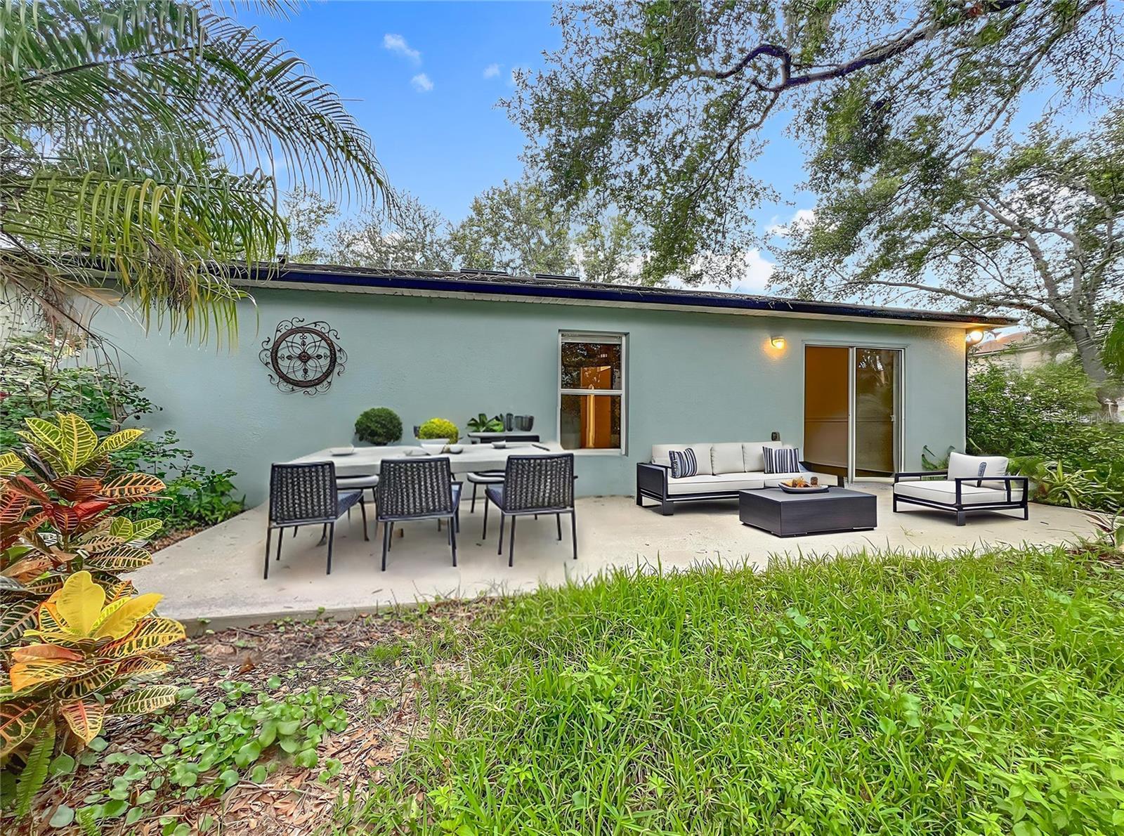 2353 KINGSCREST CIR