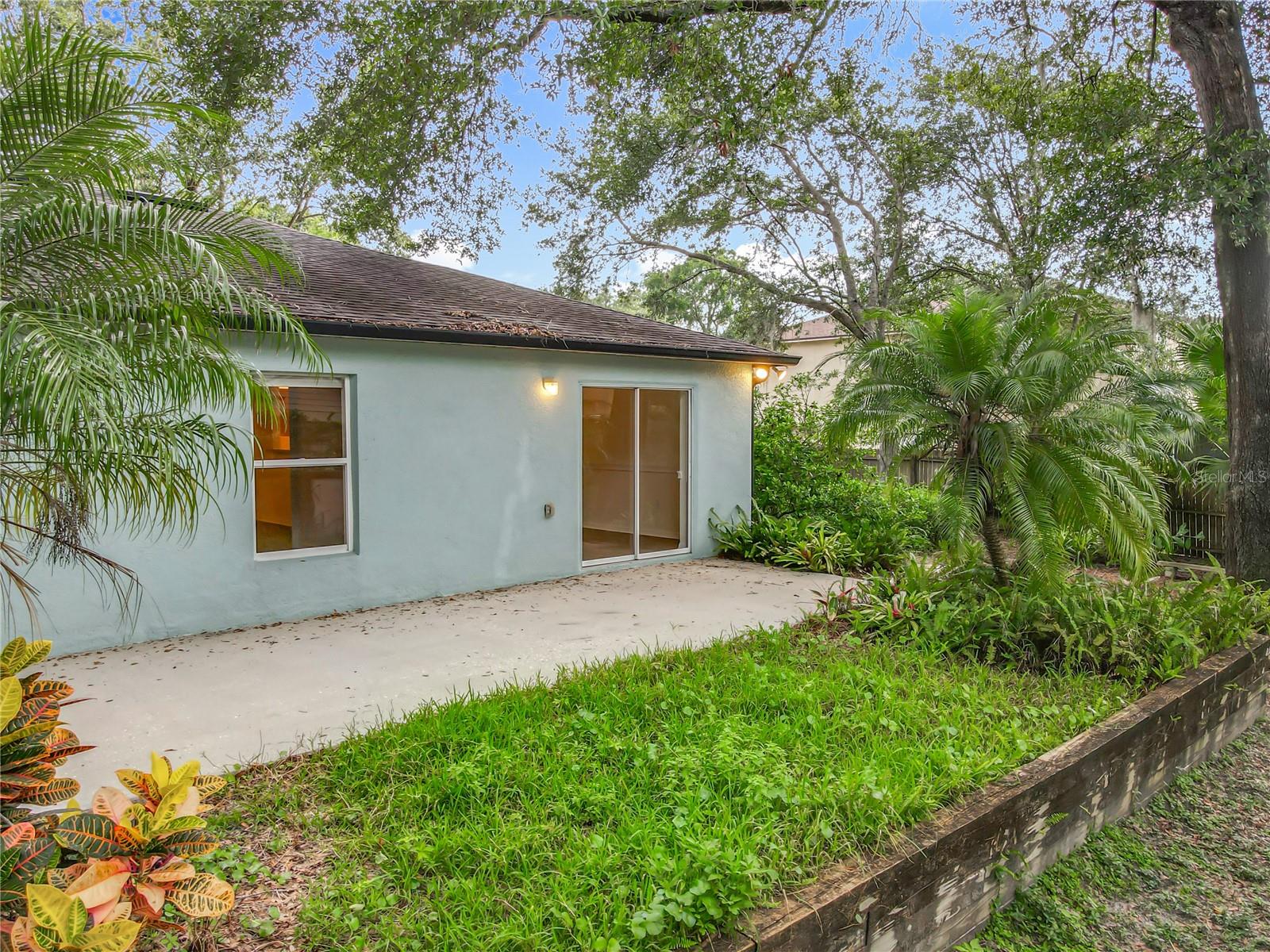 2353 KINGSCREST CIR