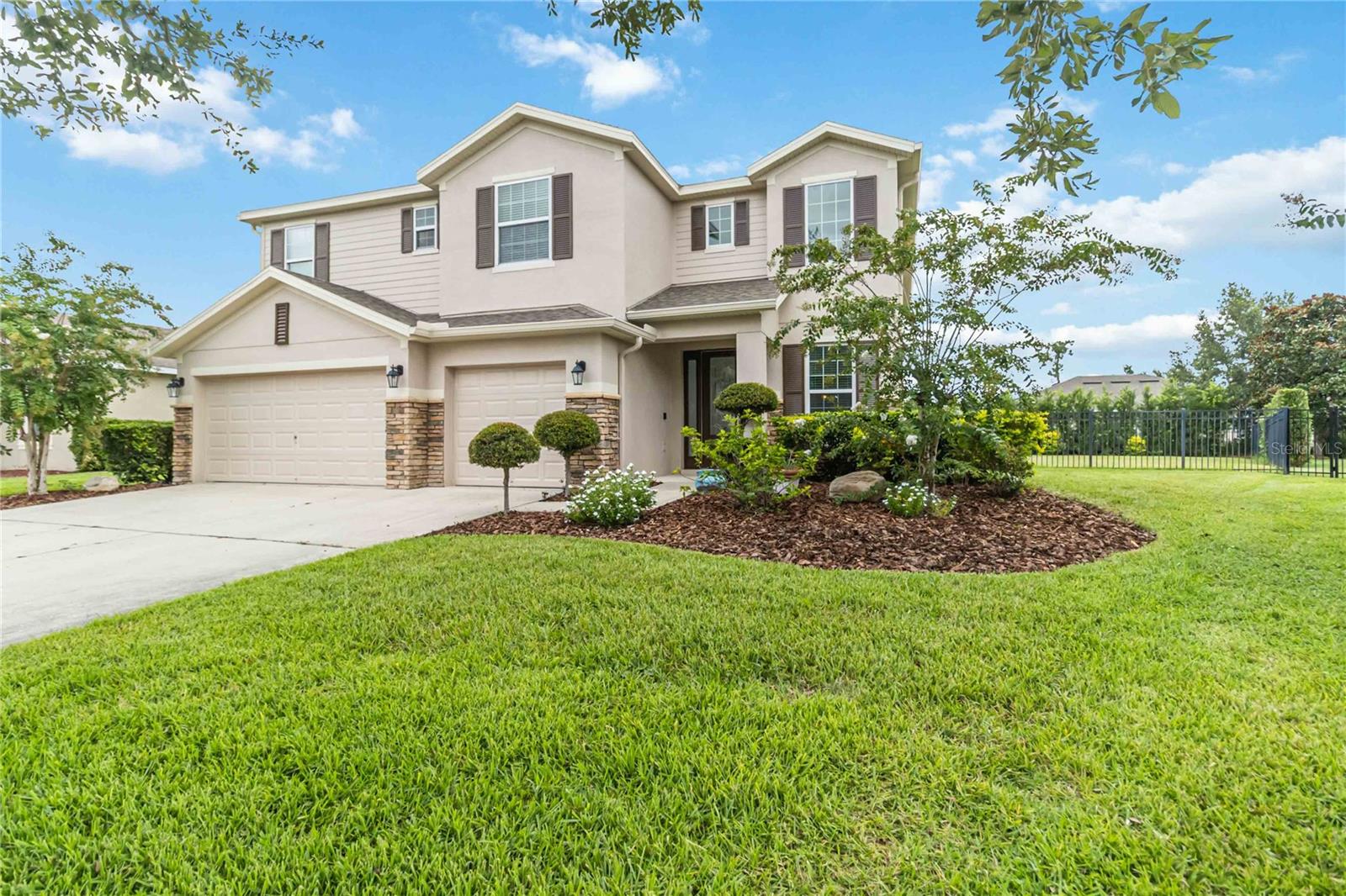 115 MYRTLEBERRY LN