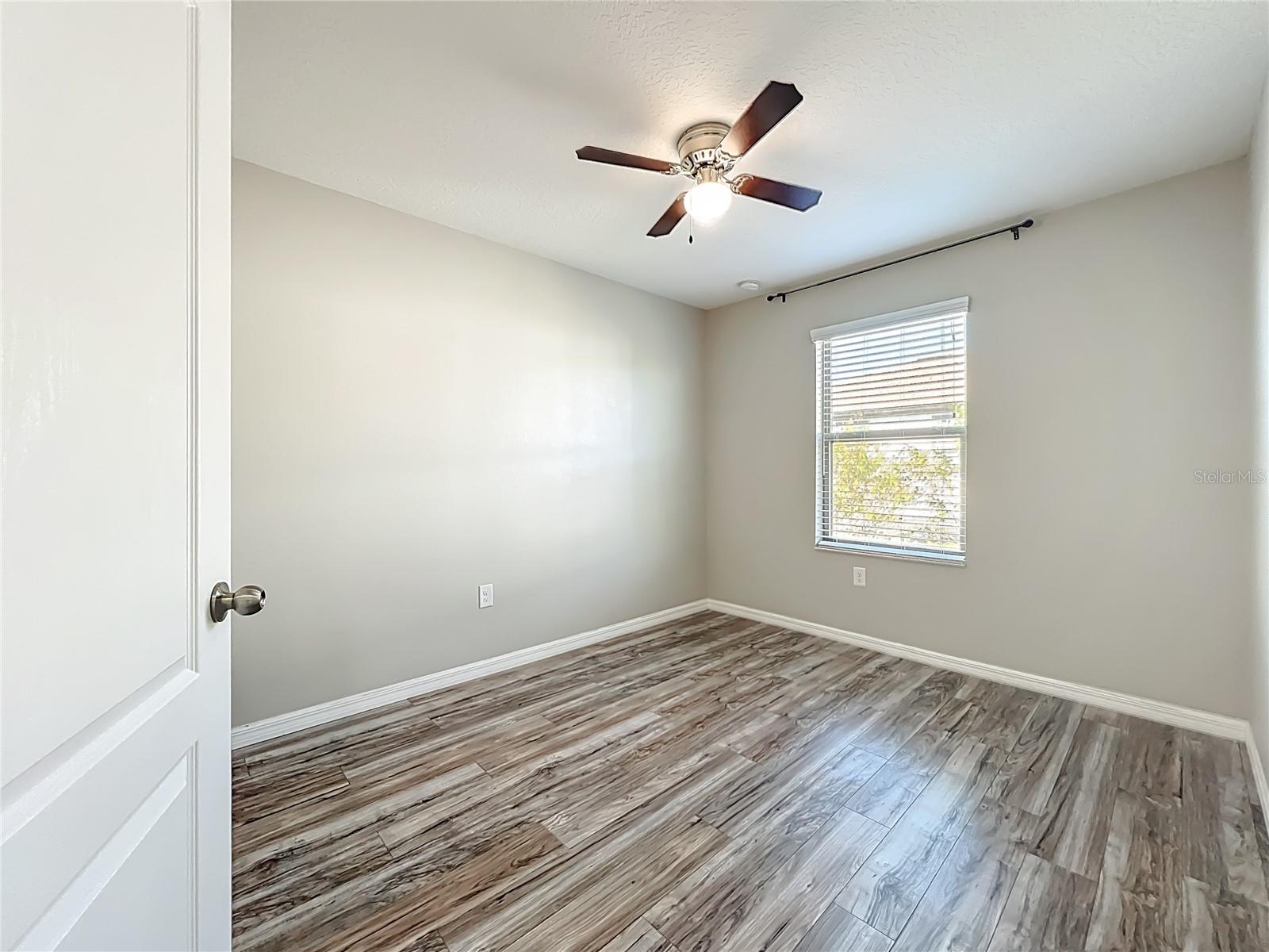 328 RUSTIC LOOP