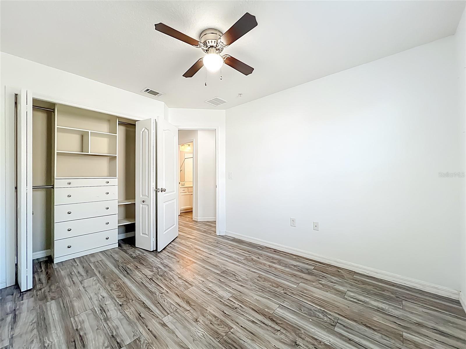 328 RUSTIC LOOP