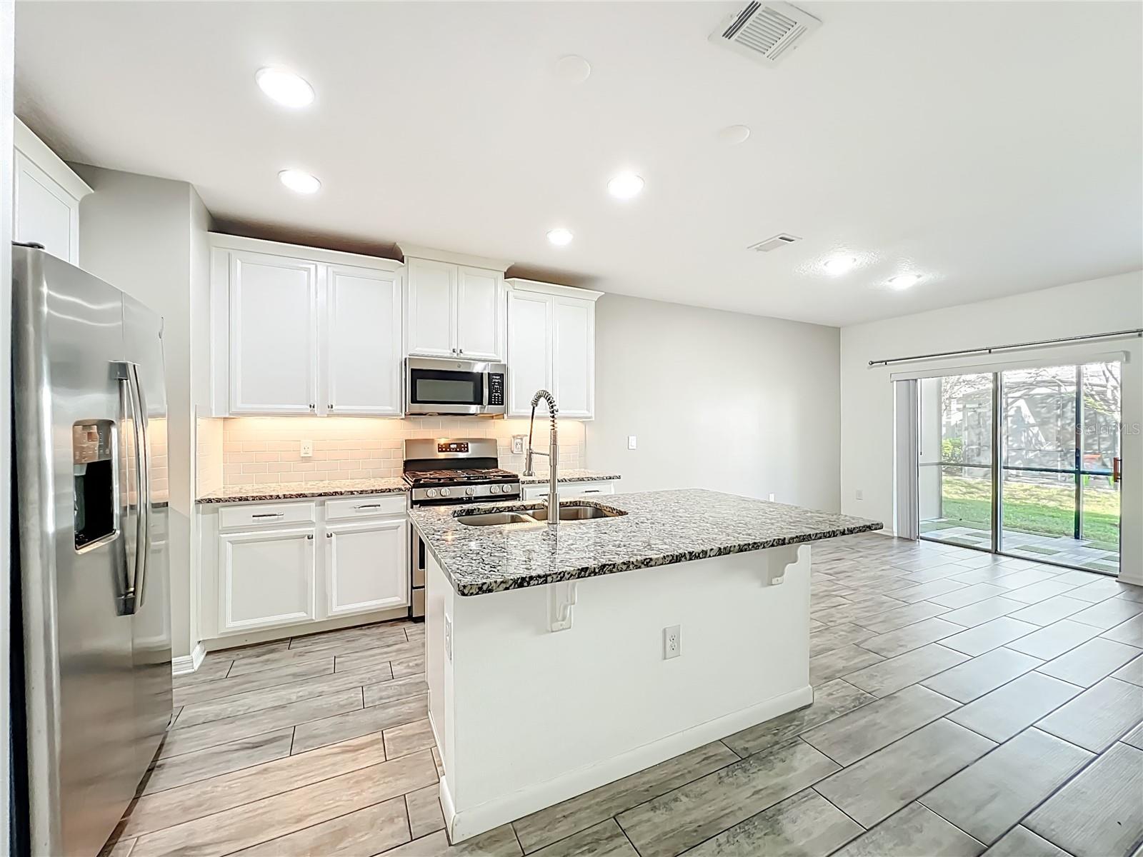 328 RUSTIC LOOP