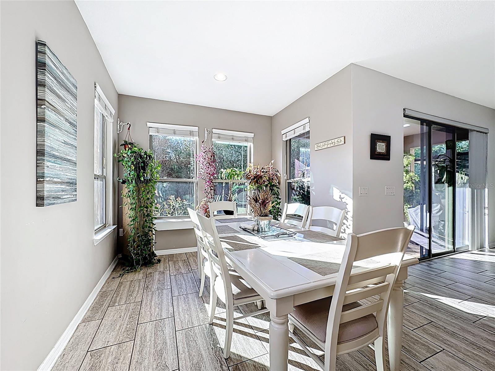 1234 FOUNTAIN COIN LOOP