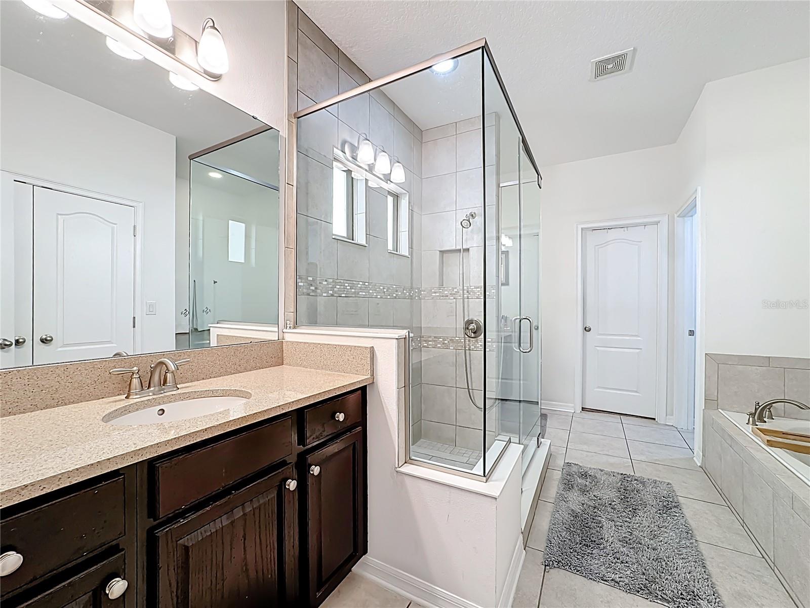 1234 FOUNTAIN COIN LOOP